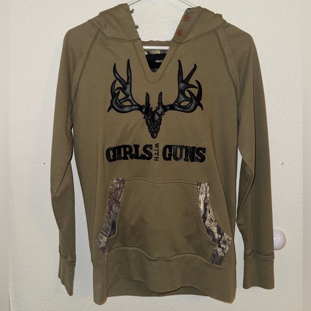 Girls With Guns Hoodie – Women’s Medium